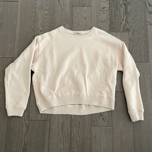 Zara Sweatshirt - Picture 1 of 2